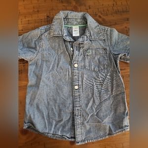 Carter's short sleeve button down 2T